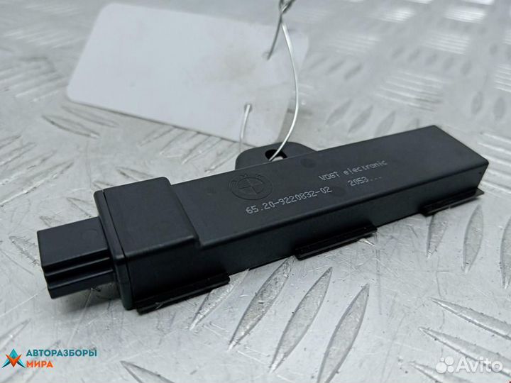 Усилитель антенны BMW 5 F07/F10/F11 рест. 2015