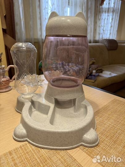 Кормушка для котов