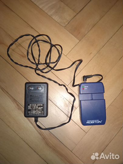 Зарядное устройство Robiton