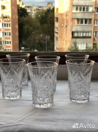 Хрустальные рюмки, графин