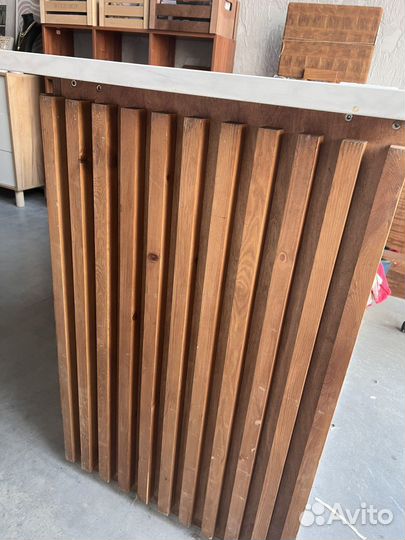 Стойка ресепшн