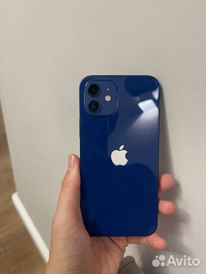 iPhone 12, 64 ГБ