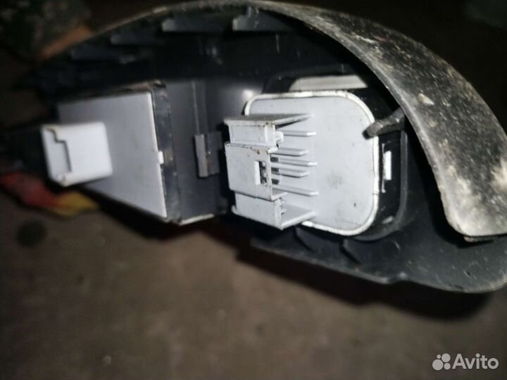 Кнопки стеклоподъёмников Фольксваген пассат б6