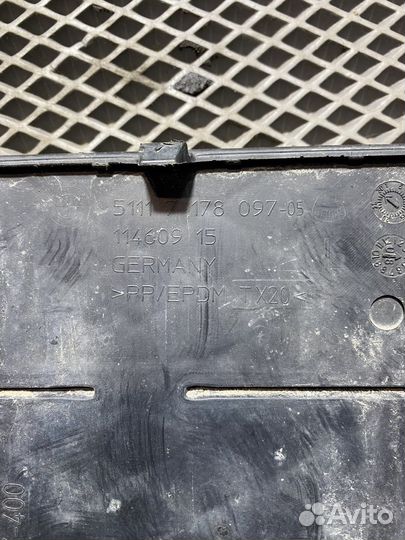 Решетка в бампер BMW 5 e60/e61