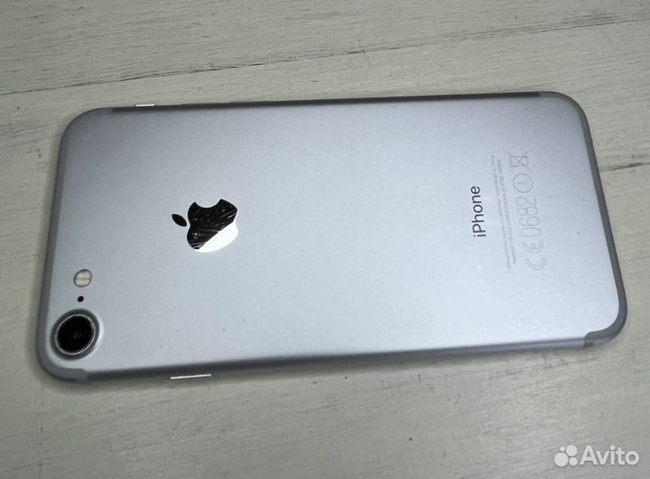 iPhone 7, 128 ГБ