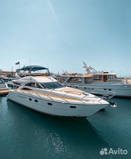 Прогулки на яхтах и катерах