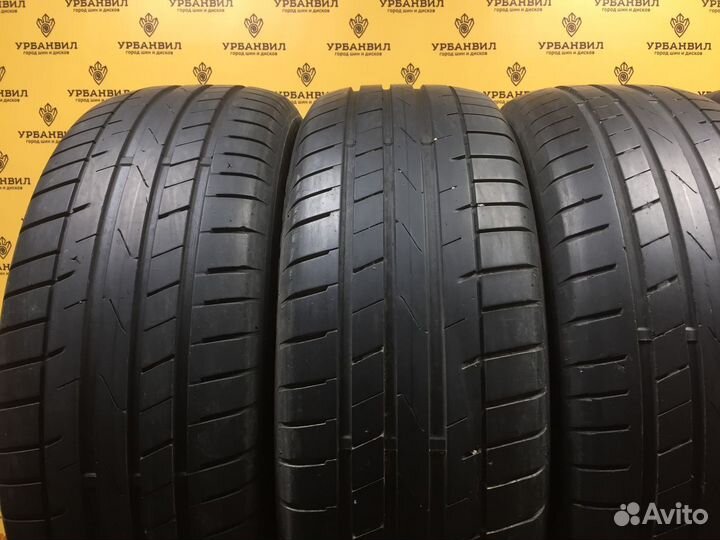 Starmaxx Incurro ST450 215/60 R17 96V
