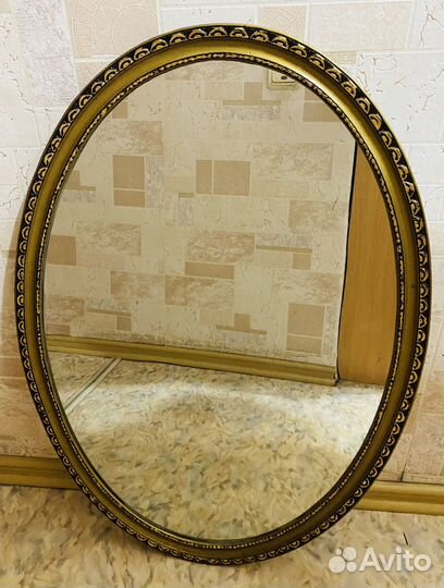 Зеркало настенное овальное винтаж