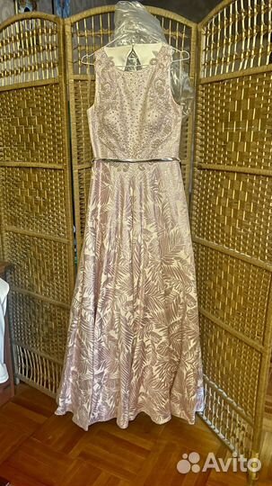 Вечернее платье 46 размера в пол