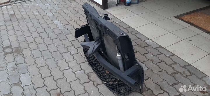 Телевизор, передняя панель nissan serena C26 MR20