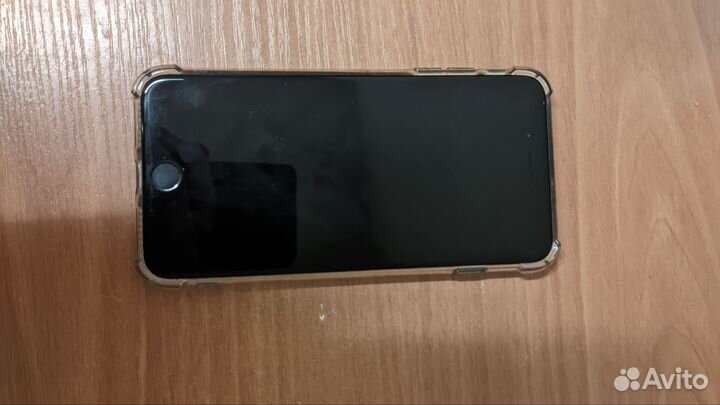 iPhone 8 Plus, 64 ГБ