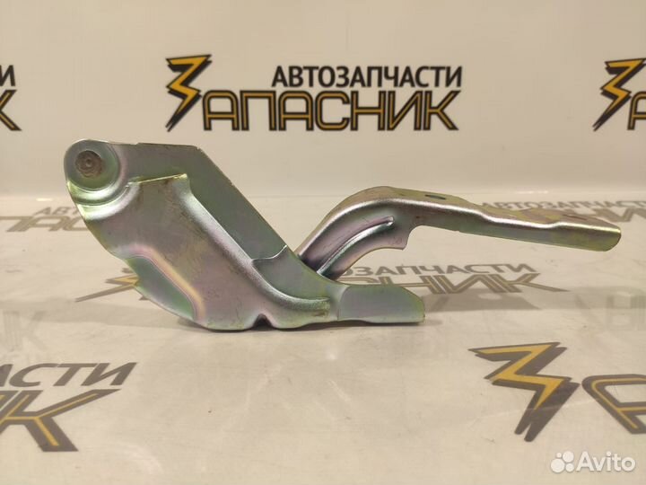 Петля капота Hyundai Solaris 2017-2023 правая