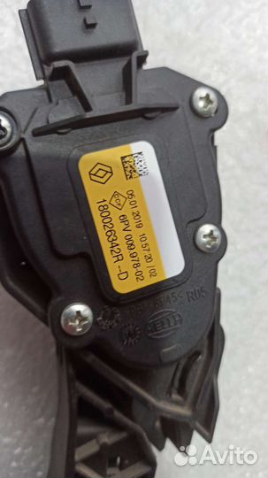 Педаль газа LADA Largus