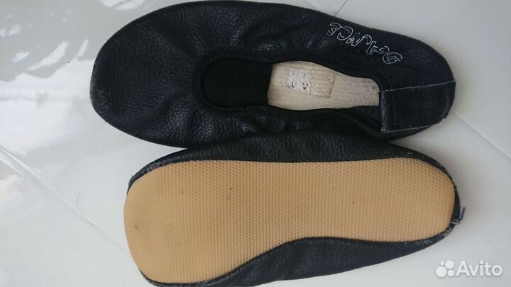 Танцевальная и гимнастическая обувь кожаная разных