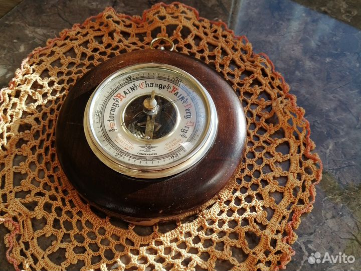 Барометр Англия