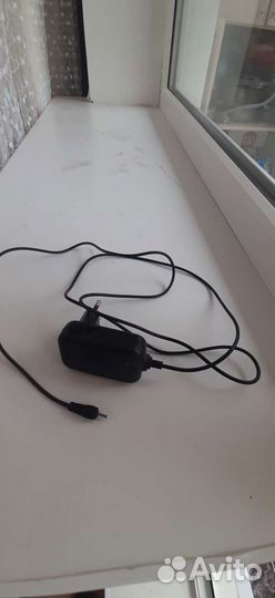 Зарядное устройство