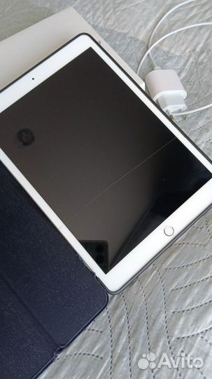 Планшет apple iPad (8 поколения 2020)