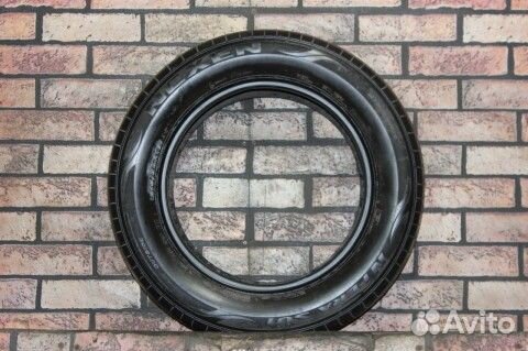 Nexen N'Fera SU1 215/60 R16