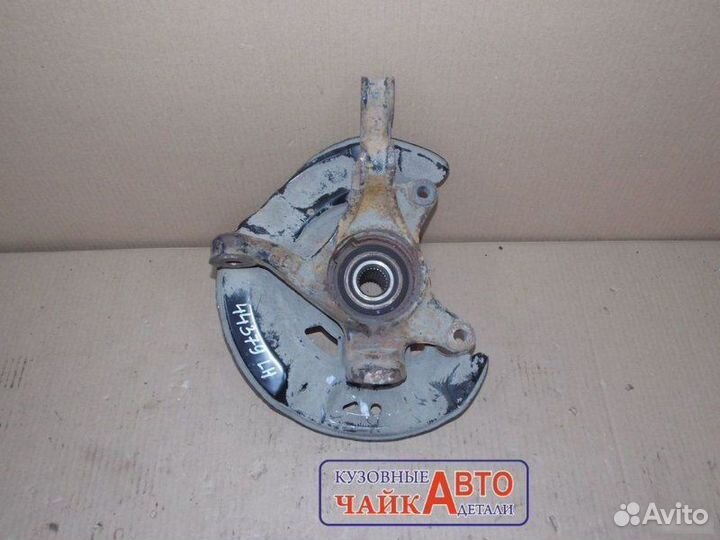 Кулак передний левый Toyota Yaris P90