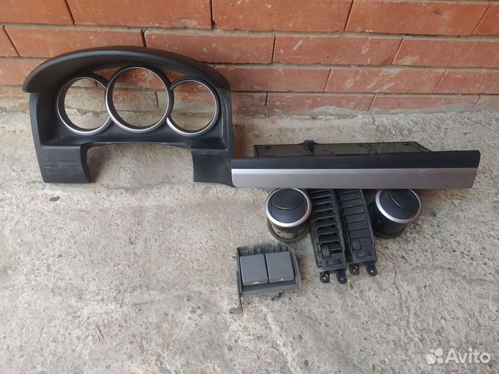 Элементы торпедо Ford Ranger Mazda BT 50