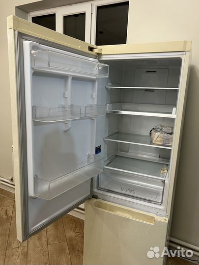 Холодильник samsung