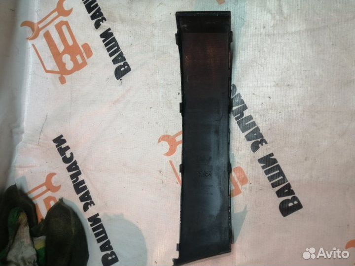 Накладка заднего бампера задняя правая Skoda