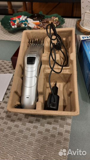 Машинка для стрижки волос philips новая