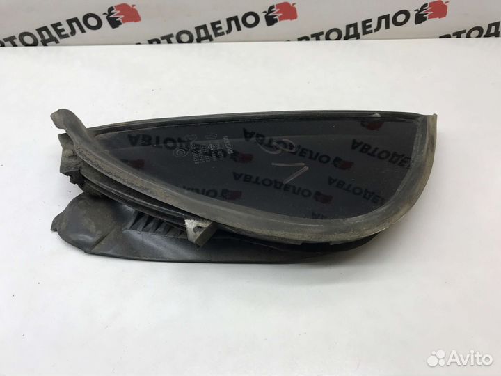 Форточка двери з/л Nissan Maxima A33 2000 г.в