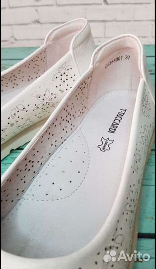 Белые туфли балетки р.37 (24 см)