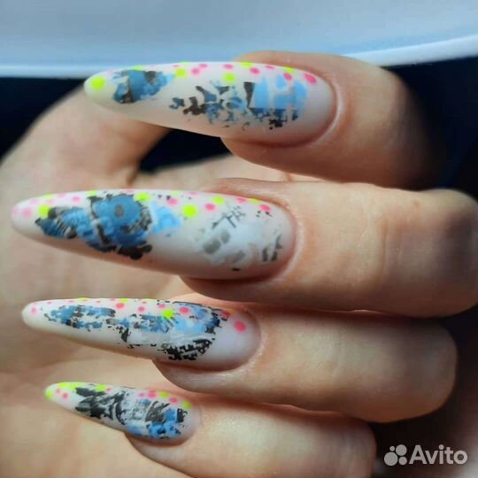 Маникюр,педикюр