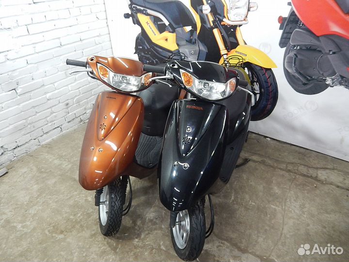 Скутер Honda Dio AF68 с New контейнера