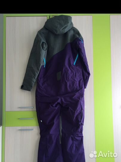 Комбинезон женский горнолыжный (сноуборд)