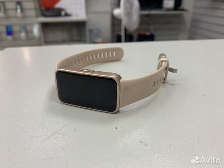 Huawei band8