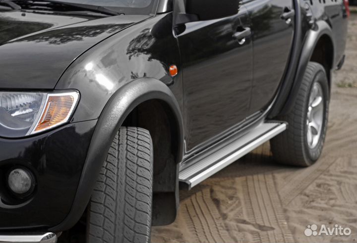 Расширители арок 40 мм Mitsubishi L200 (06-15) RA