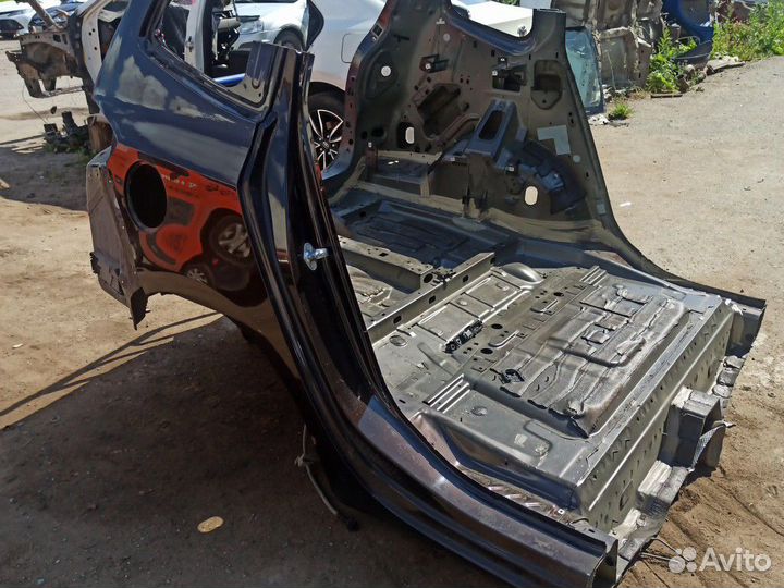 Задняя часть opel zafira c