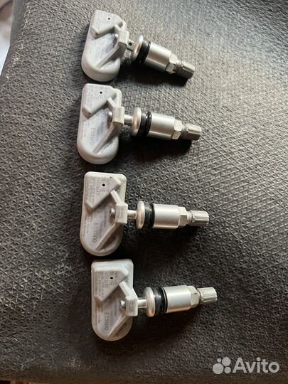 Датчик давления в шинах Toyota Land Cruiser 200