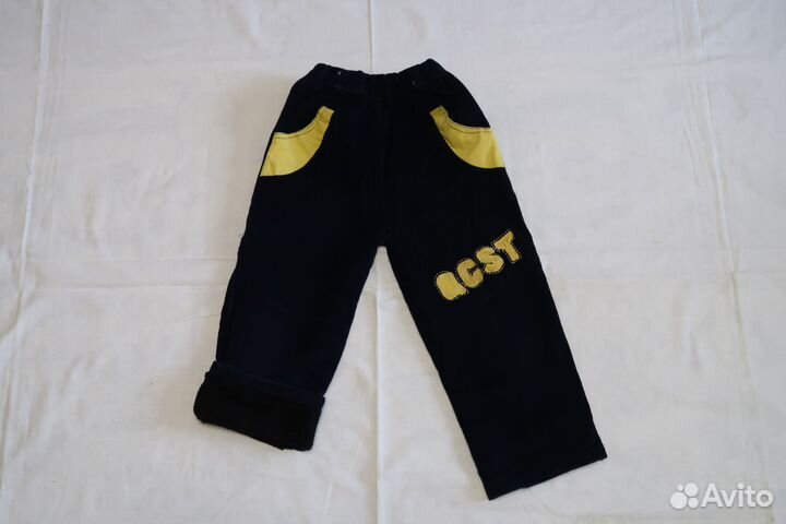 Теплые детские вещи: брюки, свитер, шапка, варежки