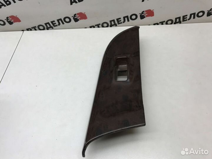 Накладка кнопки стеклоподъемника Nissan Maxima A33