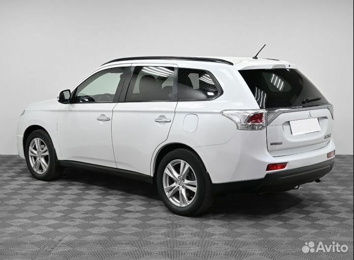 Mitsubishi Outlander 2.4 CVT, 2013, 118 000 км