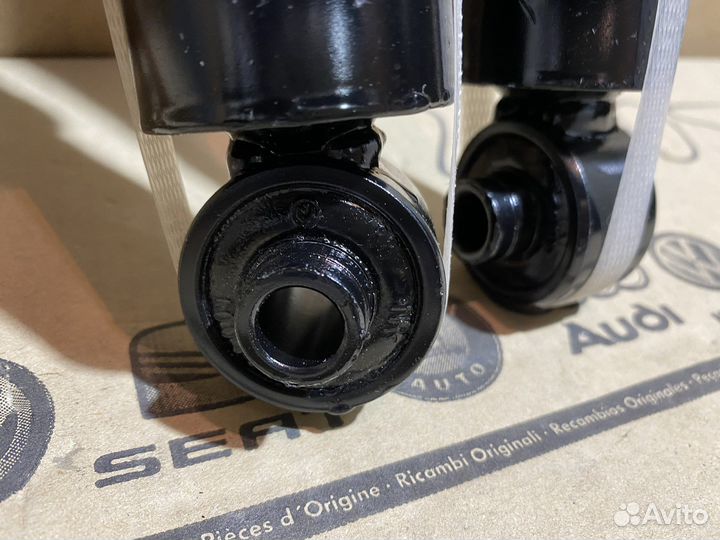 Амортизатор задний Geely Atlas 4020003800 Новый