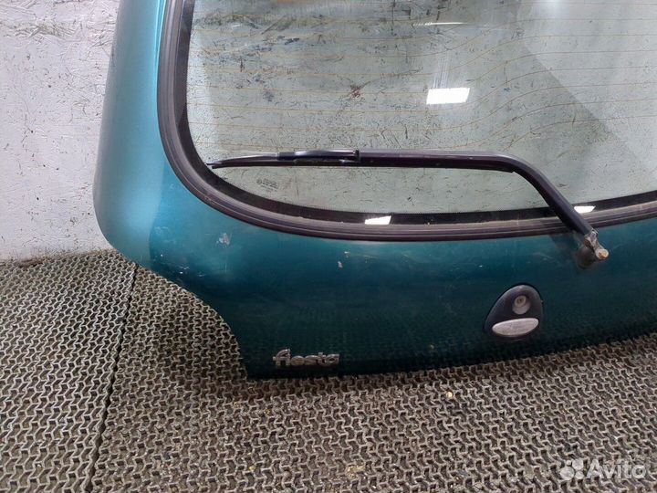 Крышка багажника Ford Fiesta, 2000