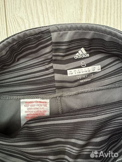 Спортивные шорты adidas