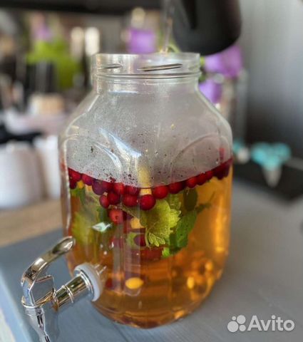 Банка новая 3л с краником