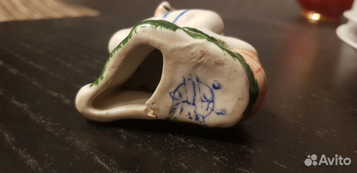 Статуэтка Заяц футболист