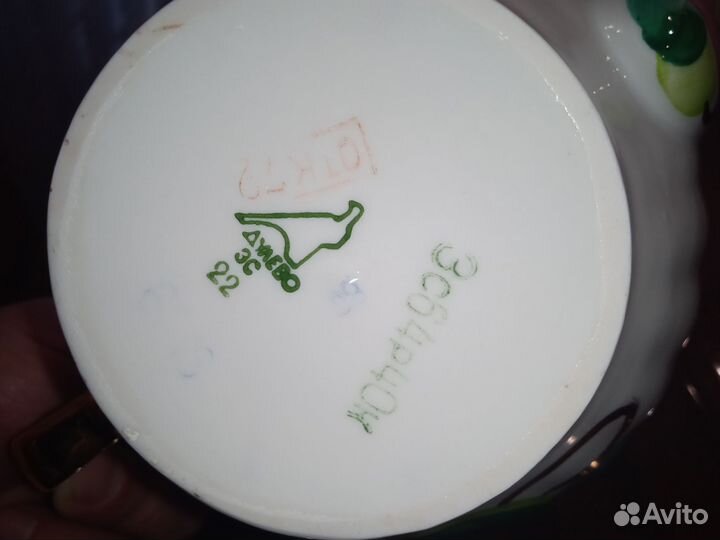 Предметы от чайного сервиза Дулево