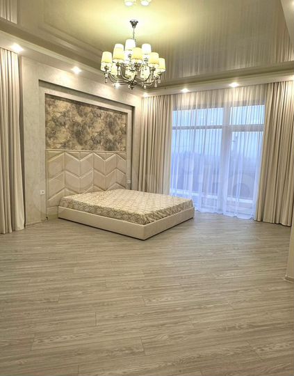 Дом 366 м² на участке 9,1 сот.