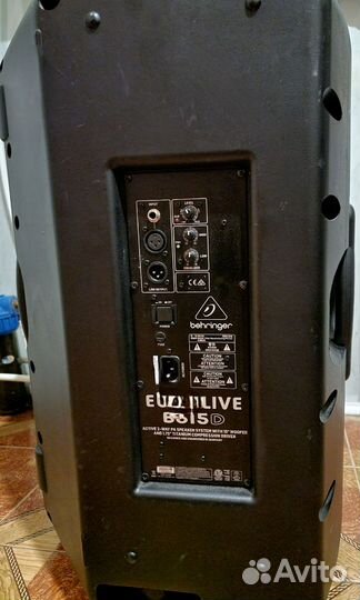 Behringer Eurolive B615D