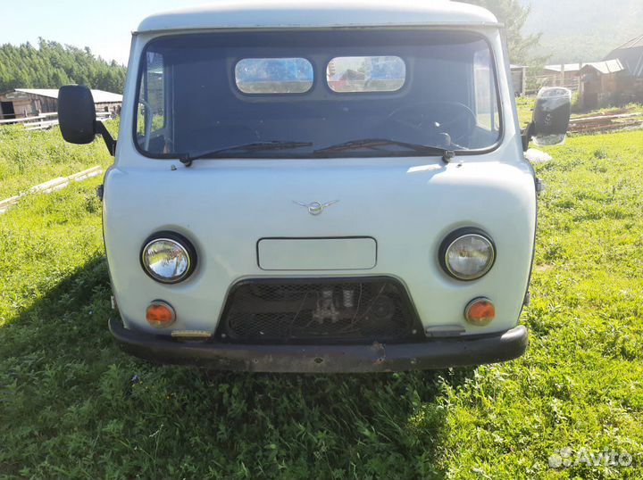 УАЗ 3303 бортовой, 1992