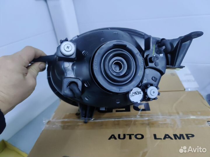 Фары Toyota Corolla e110