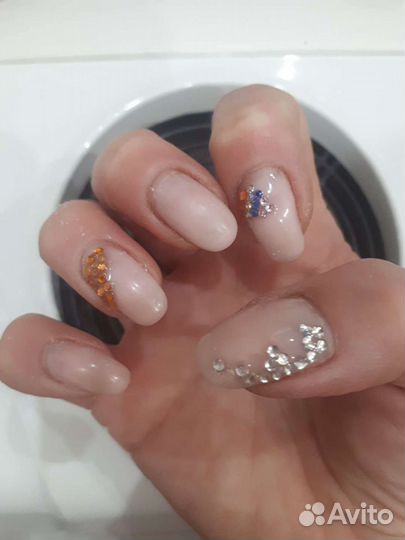 Маникюр,педикюр